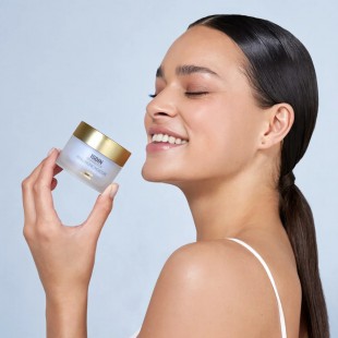 ISDIN Isdinceutics Hyaluronic Moisture Normal to Dry Skin 50g