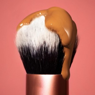 Real Techniques Expert Face Professional Foundation Makeup Brush, 1 Count